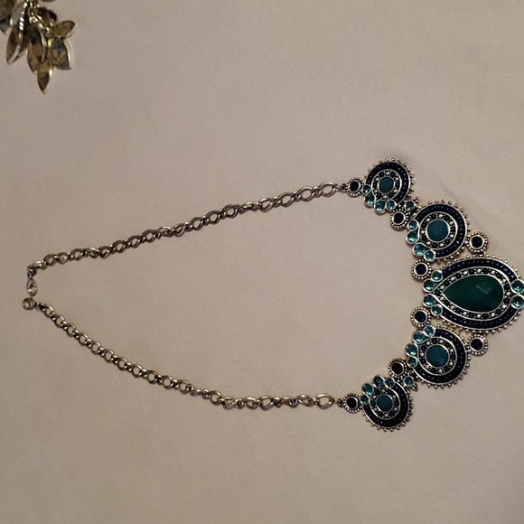 Reversible multiple length statement necklace - Picture 5 of 7